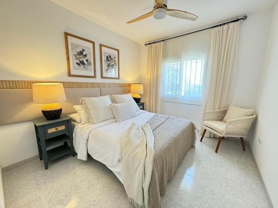 Nuevo Torrox Deluxe Beach & Piscina Bagian luar foto