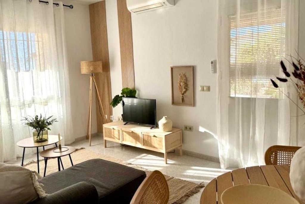Nuevo Torrox Deluxe Beach & Piscina Bagian luar foto