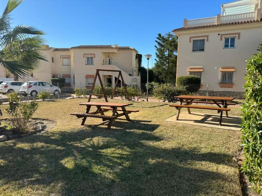 Nuevo Torrox Deluxe Beach & Piscina Bagian luar foto