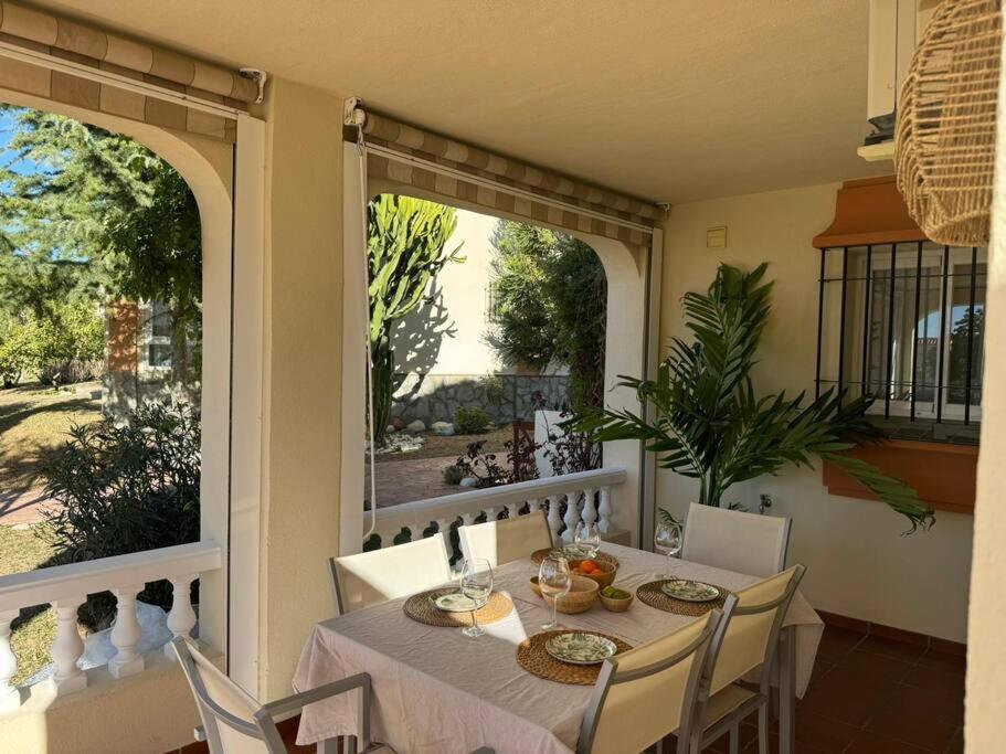 Nuevo Torrox Deluxe Beach & Piscina Bagian luar foto